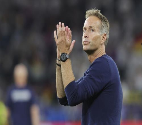 西汉姆联积,极追求乔纳,戴维自由身,云顶娱乐集团,云顶娱乐官方,云顶娱乐登录